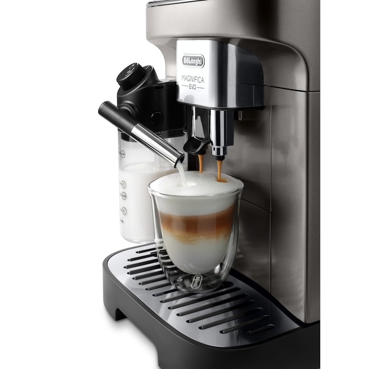 Кафеавтомат De'Longhi Magnifica Evo ECAM 290.81.TB, Гарафа за мляко със система LatteCrema, 15 bar, 1450 W, 1,8 л, Черен/Сребрист Кафеавтомат De'Longhi Magnifica Evo ECAM 290.81.TB, Гарафа за мляко със система LatteCrema, 15 bar, 1450 W, 1,8 л, Черен/Сребрист